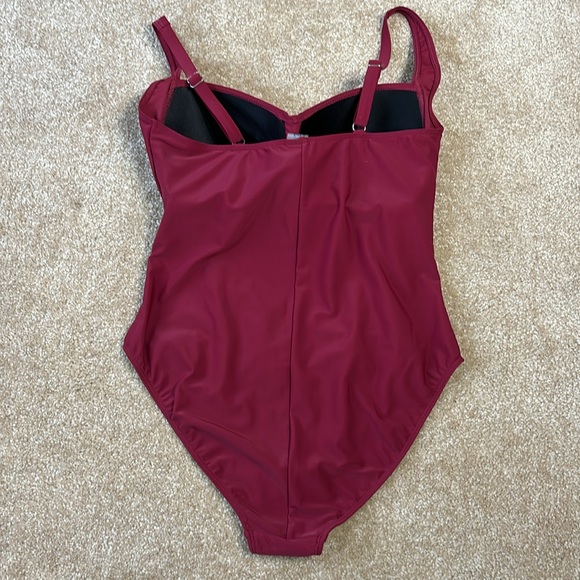 NWT H2OH!‎ Ruched One Piece Colours Out of this World Swimsuit Women XXL - Picture 6 of 10